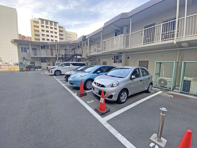 22:【駐車場】駐車場